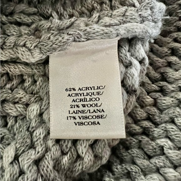 Ann Taylor Gray Chunky Knit Pullover Sweater - Picture 14 of 14